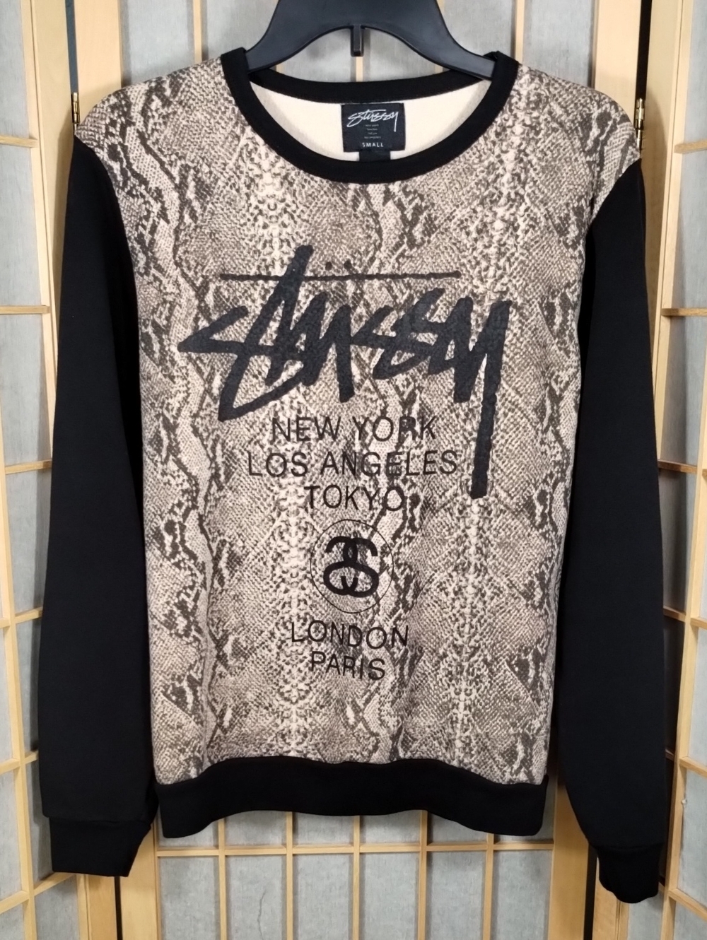 RARE Stussy Snake Skin Crewneck NY LA Tokyo London Paris Black/Beige Size S